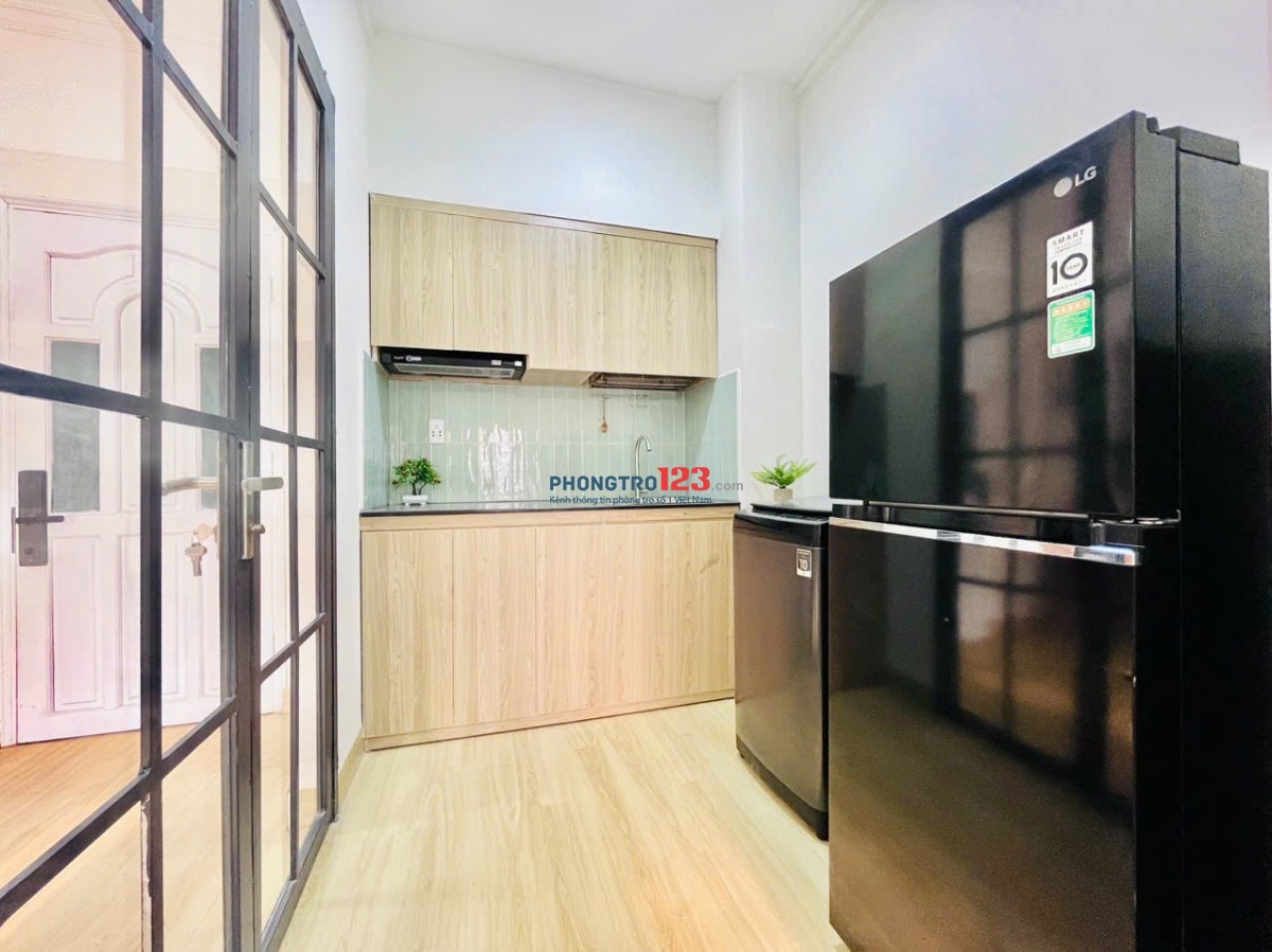 PHÒNG TÁCH BẾP BAN CÔNG LỚN NGAY KẾ CHỢ BÀ CHIỂU GIÁP QUẬN 1- NGUYỄN VĂN ĐẬU, BÌNH THẠNH