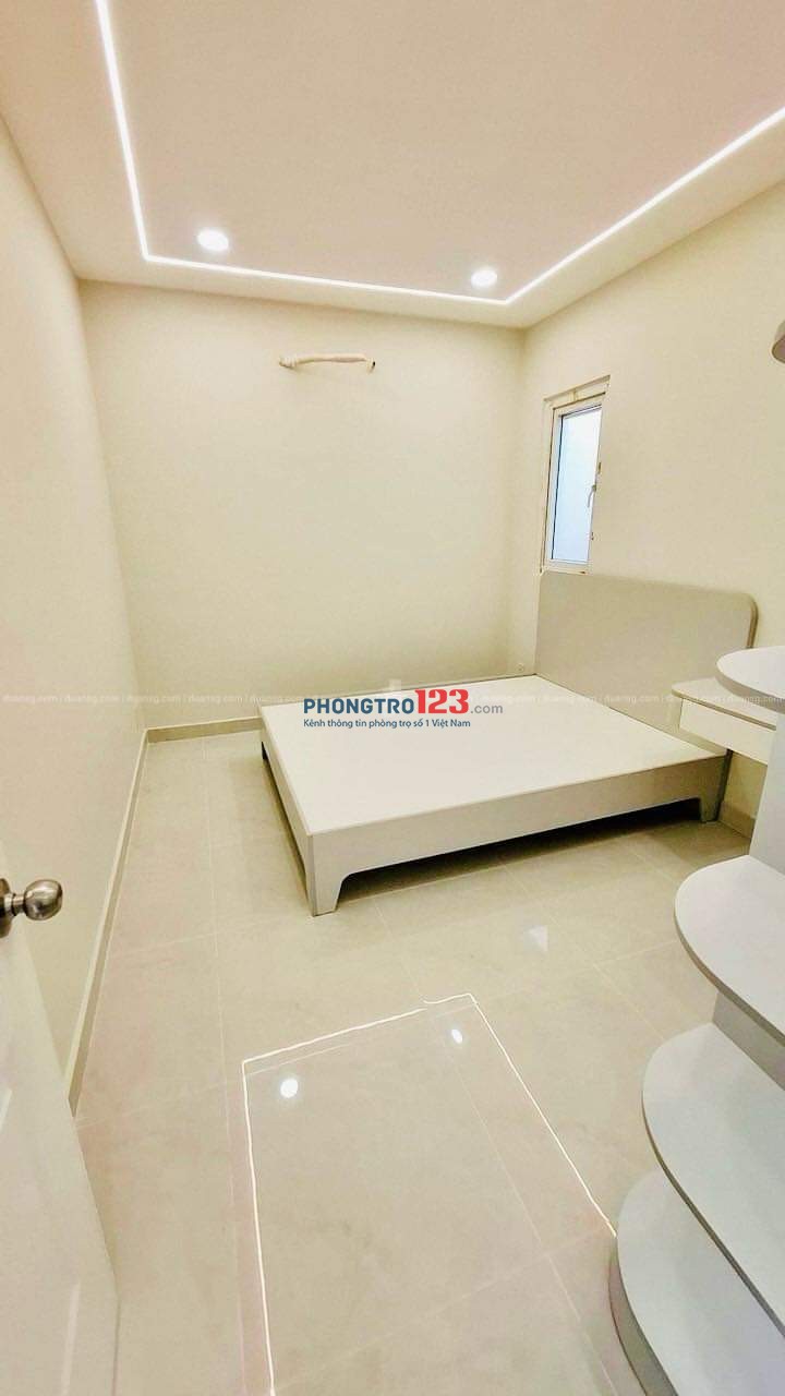 Cho thuê căn hộ Carina Plaza, diện tích 99m, 2pn, 2wc nhà có nội thất, giá thuê 8,5tr