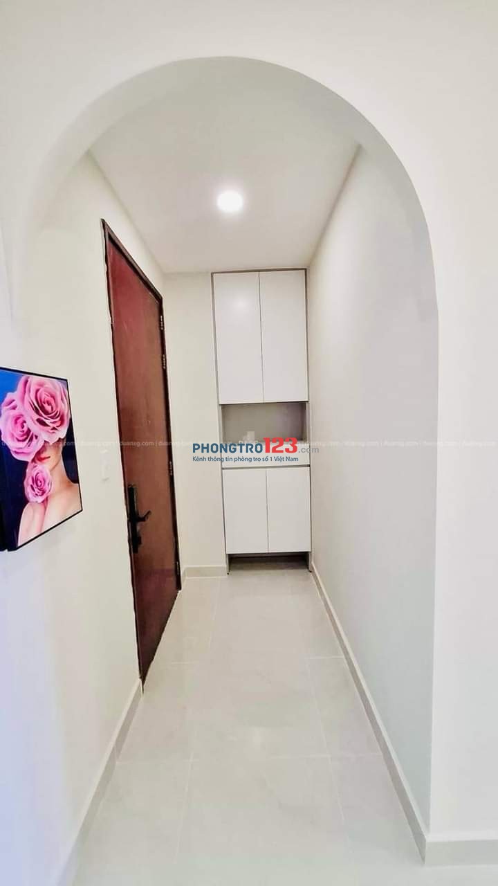 Cho thuê căn hộ Carina Plaza, diện tích 99m, 2pn, 2wc nhà có nội thất, giá thuê 8,5tr