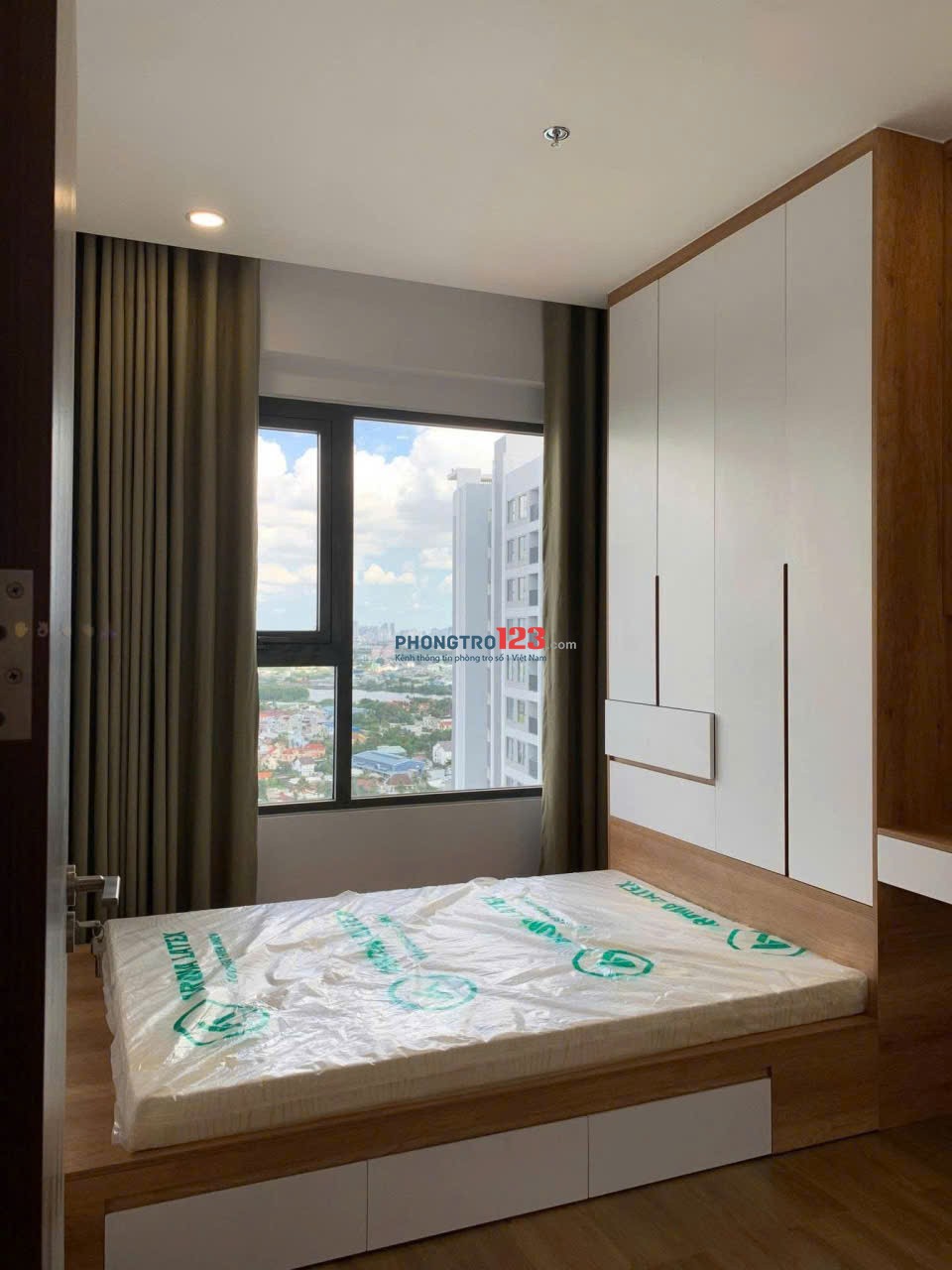 Chung cư CTL- Dương Thị Giang: căn 3p ngủ NTCC, 96m2 giá 11tr/tháng.