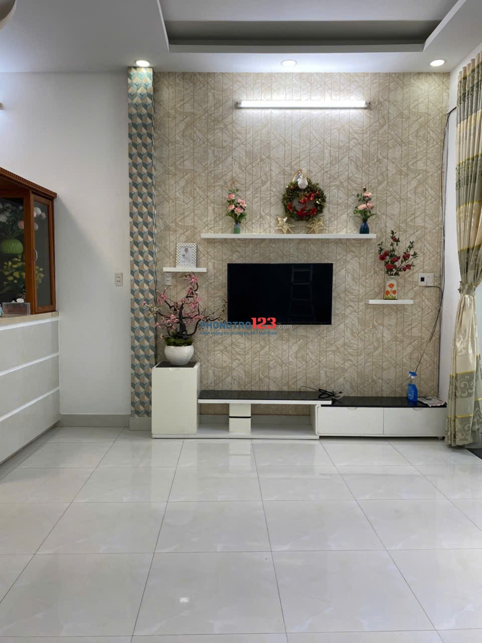 Cho thuê nhà nguyên căn, DTSD 80m2, 1 trệt, 1 lầu, 2PN, 3WC