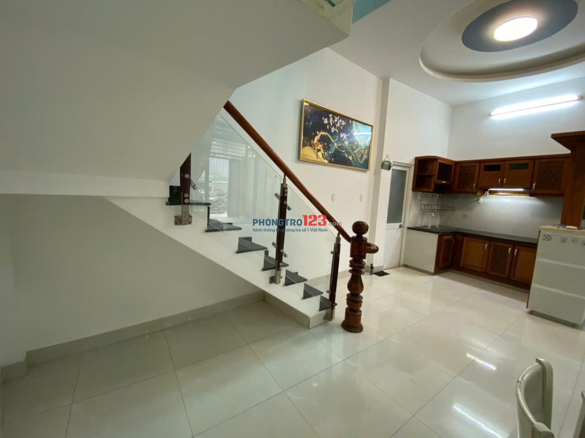 Cho thuê nhà nguyên căn, DTSD 80m2, 1 trệt, 1 lầu, 2PN, 3WC