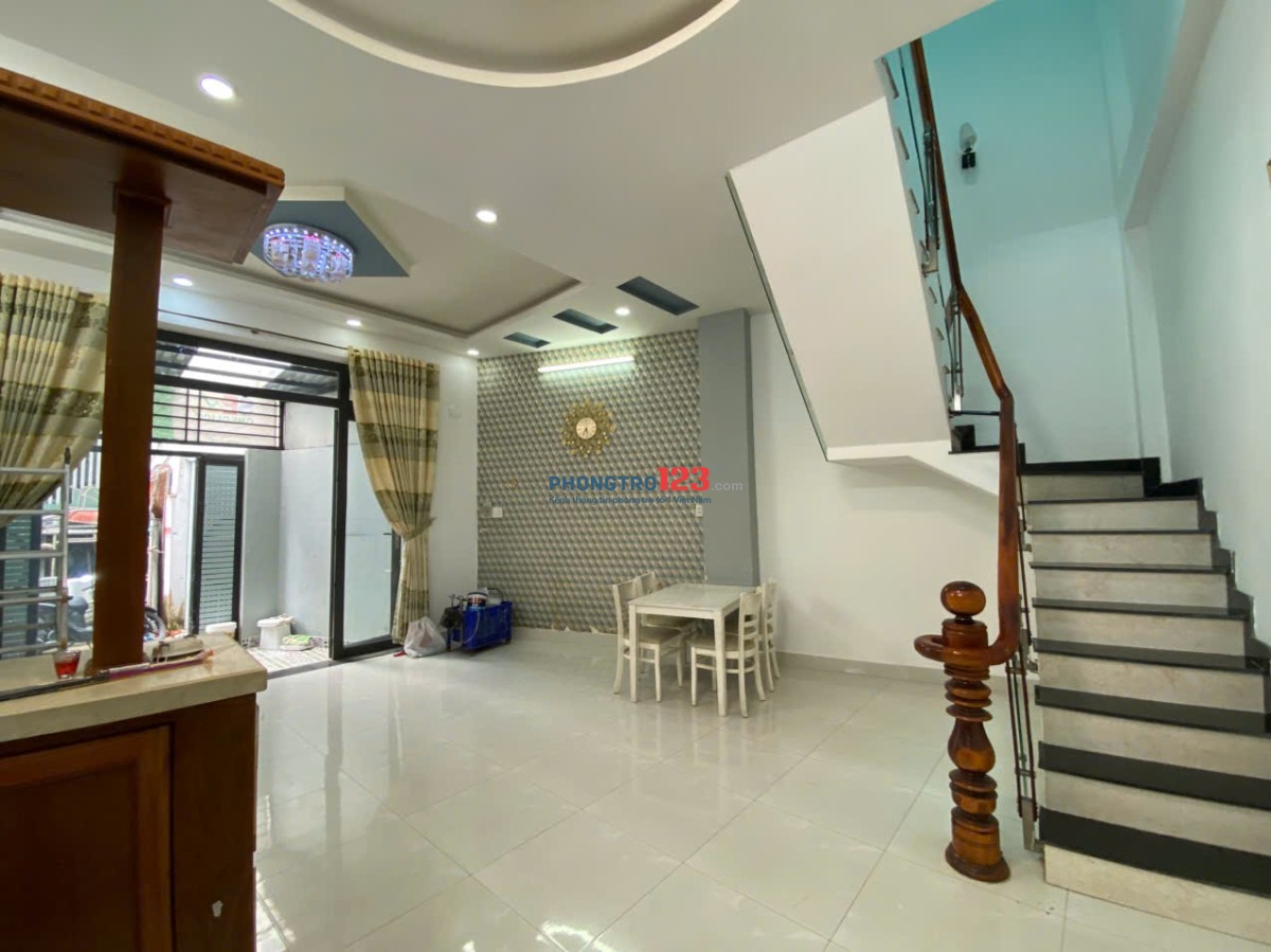 Cho thuê nhà nguyên căn, DTSD 80m2, 1 trệt, 1 lầu, 2PN, 3WC