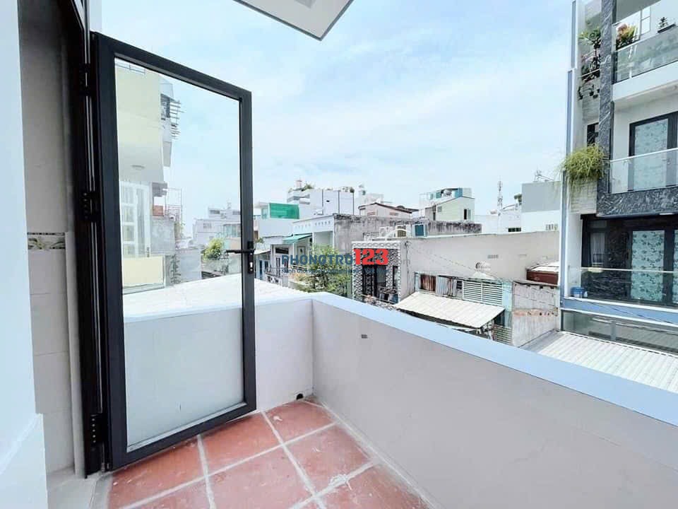 Cho thuê phòng có gác, ban công Bình Thạnh gần ngay Ngã tư hàng xanh, sát Q1, Phú Nhuận ở 2-3 người