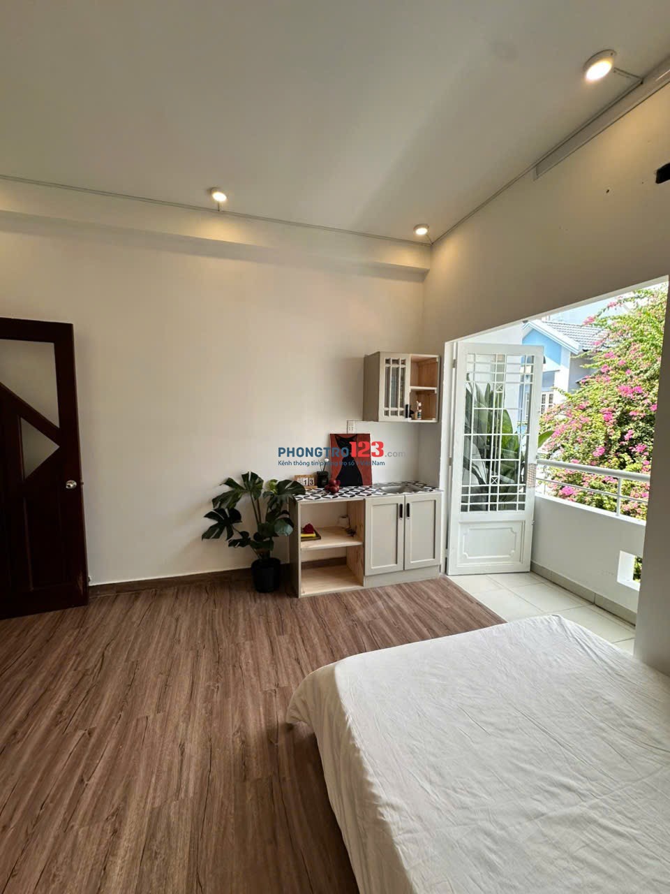 KHAI TRƯƠNG PHÒNG 40M² BAN CÔNG LỚN, MÁY GIẶT RIÊNG – NHÀ MỚI ĐẸP, GẦN PHAN XÍCH LONG | PHÚ NHUẬN
