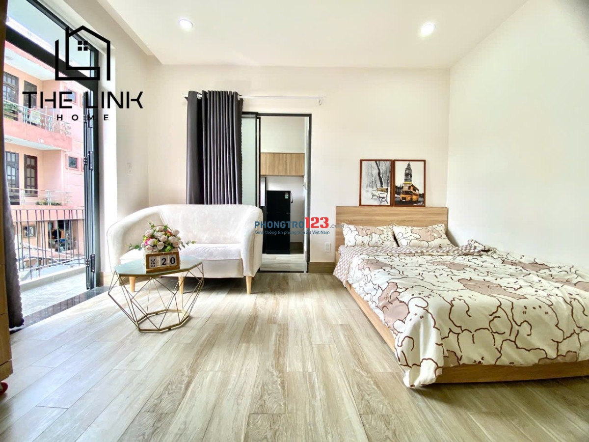 CĂN HỘ FULL NỘI THẤT, BAN CÔNG, TÁCH BẾP TIỆN NGHI TẠI UNG VĂN KHIÊM, BÌNH THẠNH, SÁT HUTECH