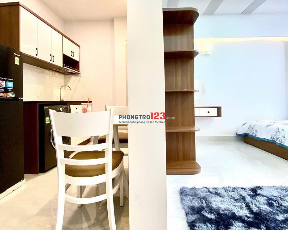CĂN HỘ FULL NỘI THẤT, BAN CÔNG, TÁCH BẾP, MÁY GIẶT RIÊNG TẠI PHÙNG VĂN CUNG, PHÚ NHUẬN,