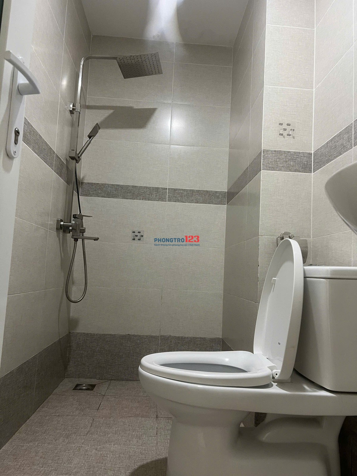 Cho thuê C/c CTL Tower, Dương Thị Giang- Căn 2PN giá thuê 8tr/tháng