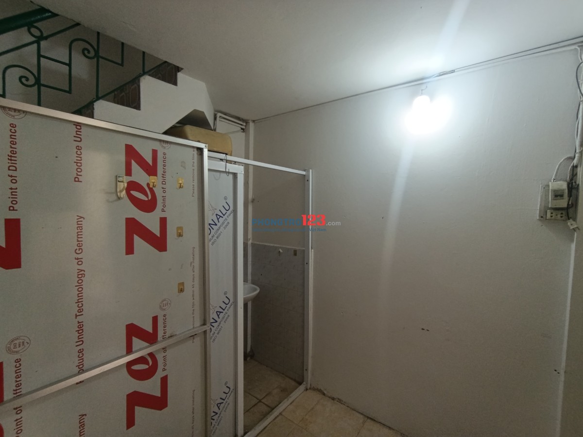 Cho thuê nhà nguyên căn 4 tầng ngõ 51 Thợ Nhuộm, Cửa Nam - Đủ đồ, giá 3.5 tr/tháng