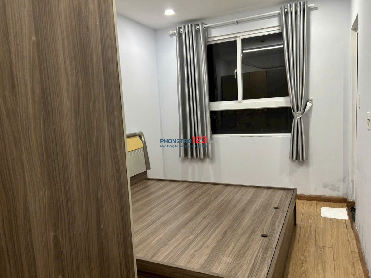 Chung cư 90 Nguyễn Hữu Cảnh, BT: 2p ngủ, có NT, 13,5triệu, nhà mới