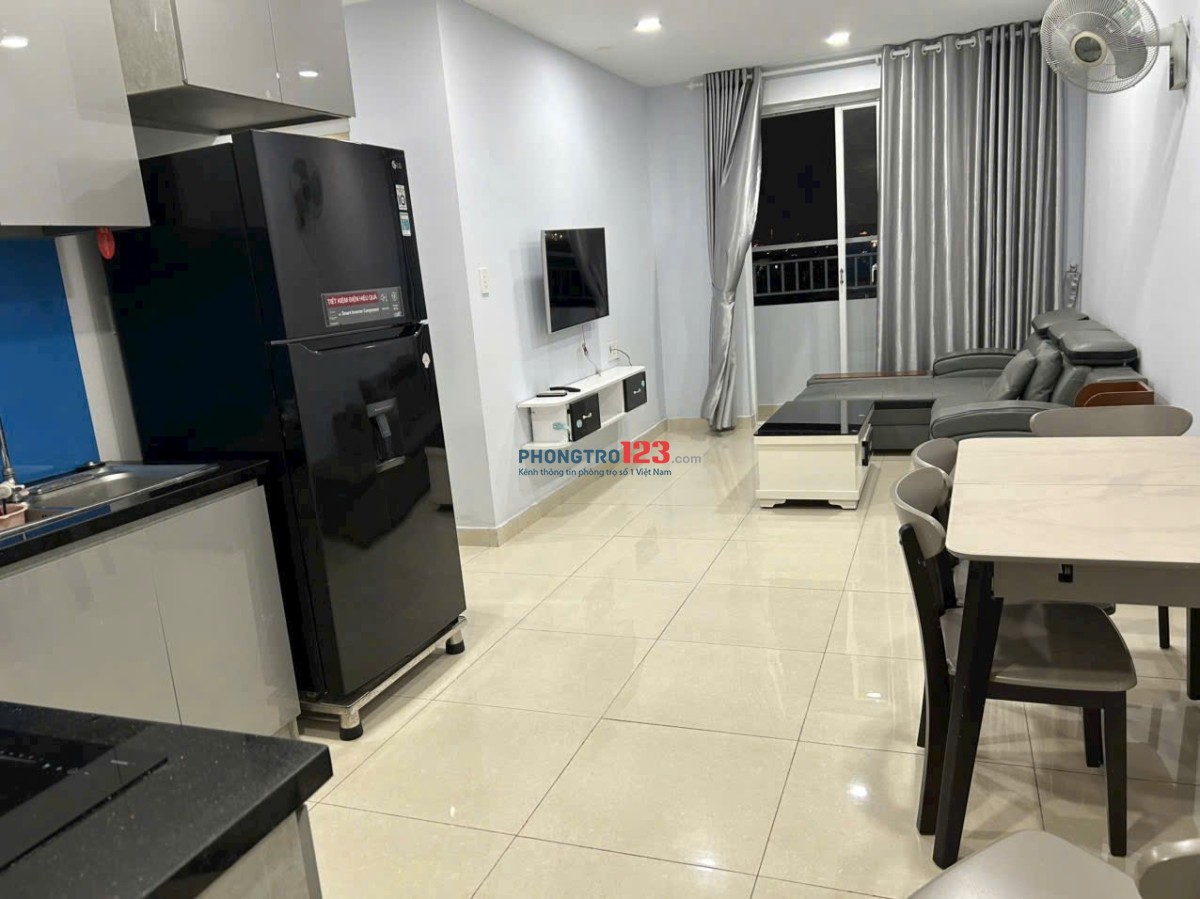 Chung cư 90 Nguyễn Hữu Cảnh, BT: 2p ngủ, có NT, 13,5triệu, nhà mới