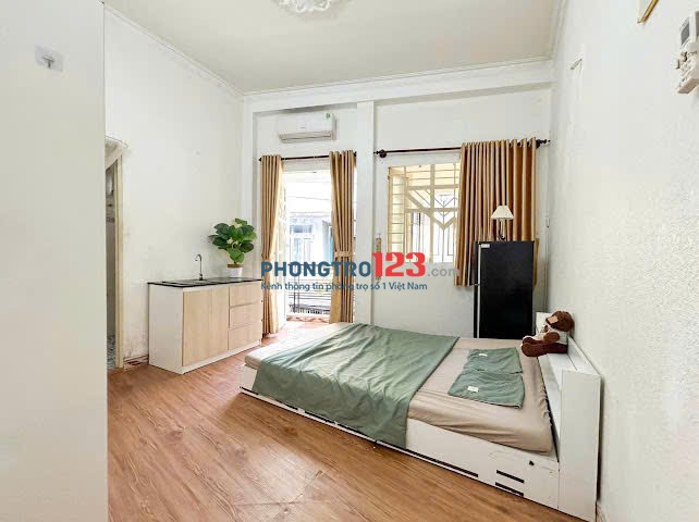 PHÒNG CÓ BAN CÔNG CỬA SỔ LỚN THOÁNG MÁT FULL NỘI THẤT PHÙNG VĂN CUNG PHÚ NHUẬN, SÁT BÌNH THẠNH Q1