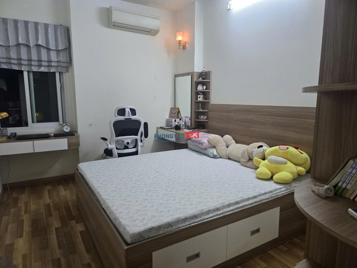 Lữ Gia Plaza-Quận 11 Căn góc 2 Ban Công 109m2, 3PN giá 14tr/th Full nội thất