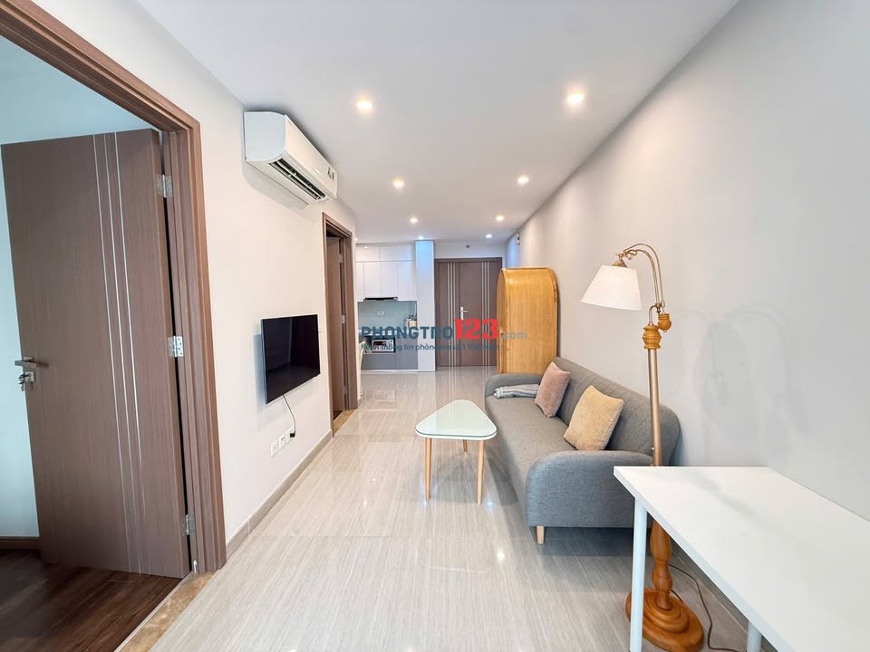 Cho thuê C/c Sky Center, 16 Phổ Quang cho thuê căn 3PN giá thuê 18tr/tháng