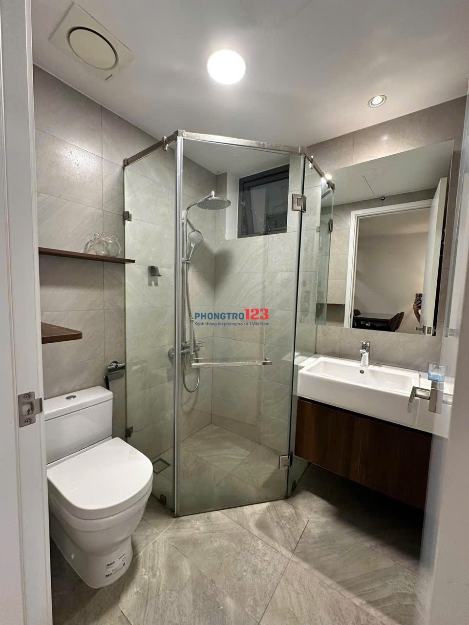 chung cư The Manor 2, Nguyễn Hữu Cảnh, BT: 2p ngủ, NTCC, 18tr/th