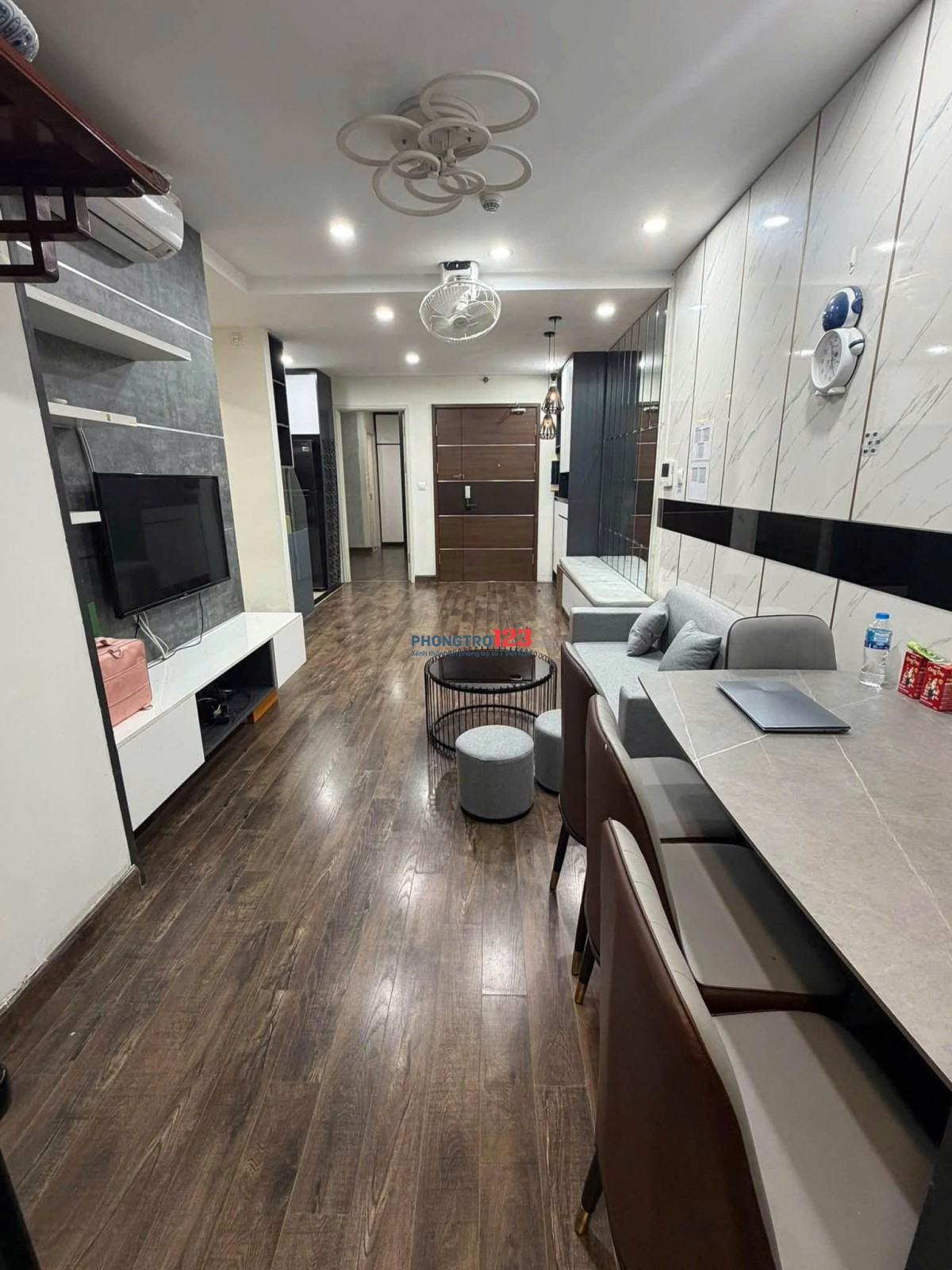 Chung cư Phúc Yên-Nội thất cao cấp-3PN Giá 13 tr/th 106m2 căn góc.