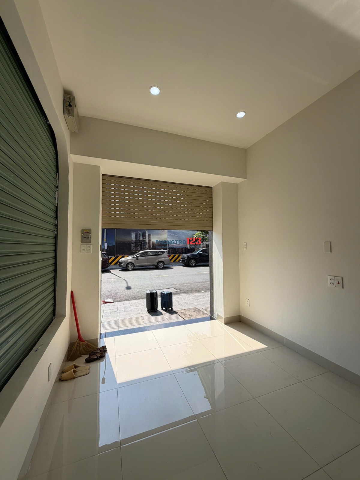 CHO THUÊ MẶT BẰNG KINH DOANH 2 MẶT TIỀN NGUYỄN ĐÌNH CHIỂU, PHƯỜNG TÂN ĐỊNH, TP.HCM
