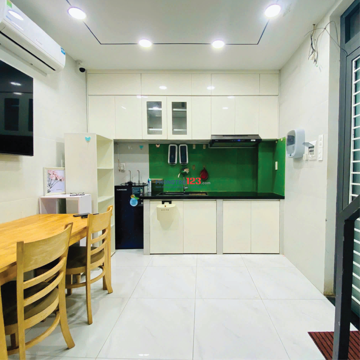 CHO THUÊ NHÀ NGUYÊN CĂN TRƯƠNG ĐỊNH, QUẬN 3 FULL NỘI THẤT - 2 PN - 3 WC