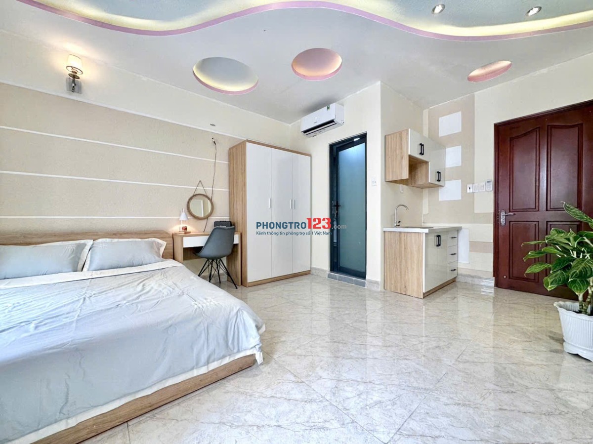 Cho thuê phòng 35m2, ban công_Nơ Trang Long, Bình Thạnh, full nội thất tiện đi Bà Chiểu, Hàng Xanh
