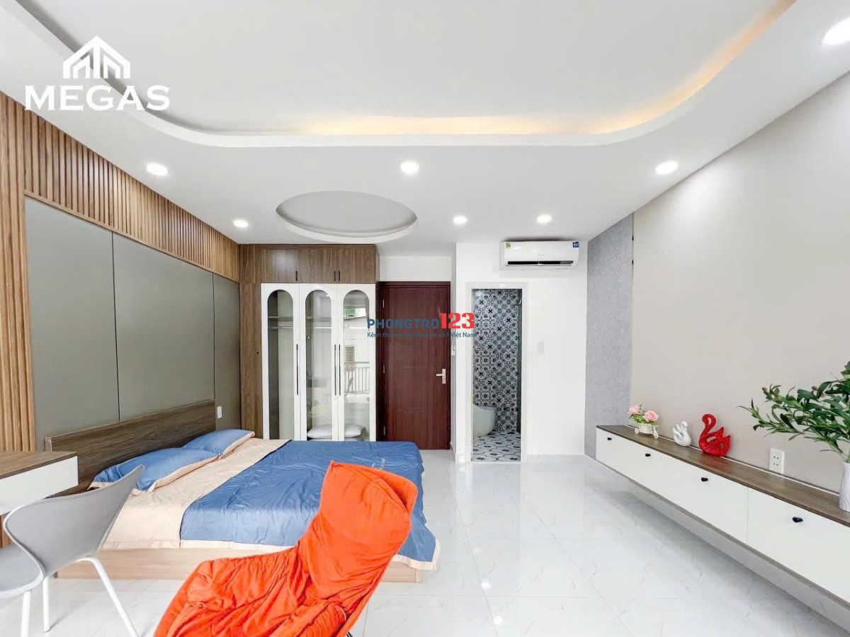 PHÒNG MỚI SIÊU RỘNG 45m2 BAN CÔNG THOÁNG KẾ BỜ KÈ GIÁP QUẬN 1,3 - PHAN XÍCH LONG, PHÚ NHUẬN