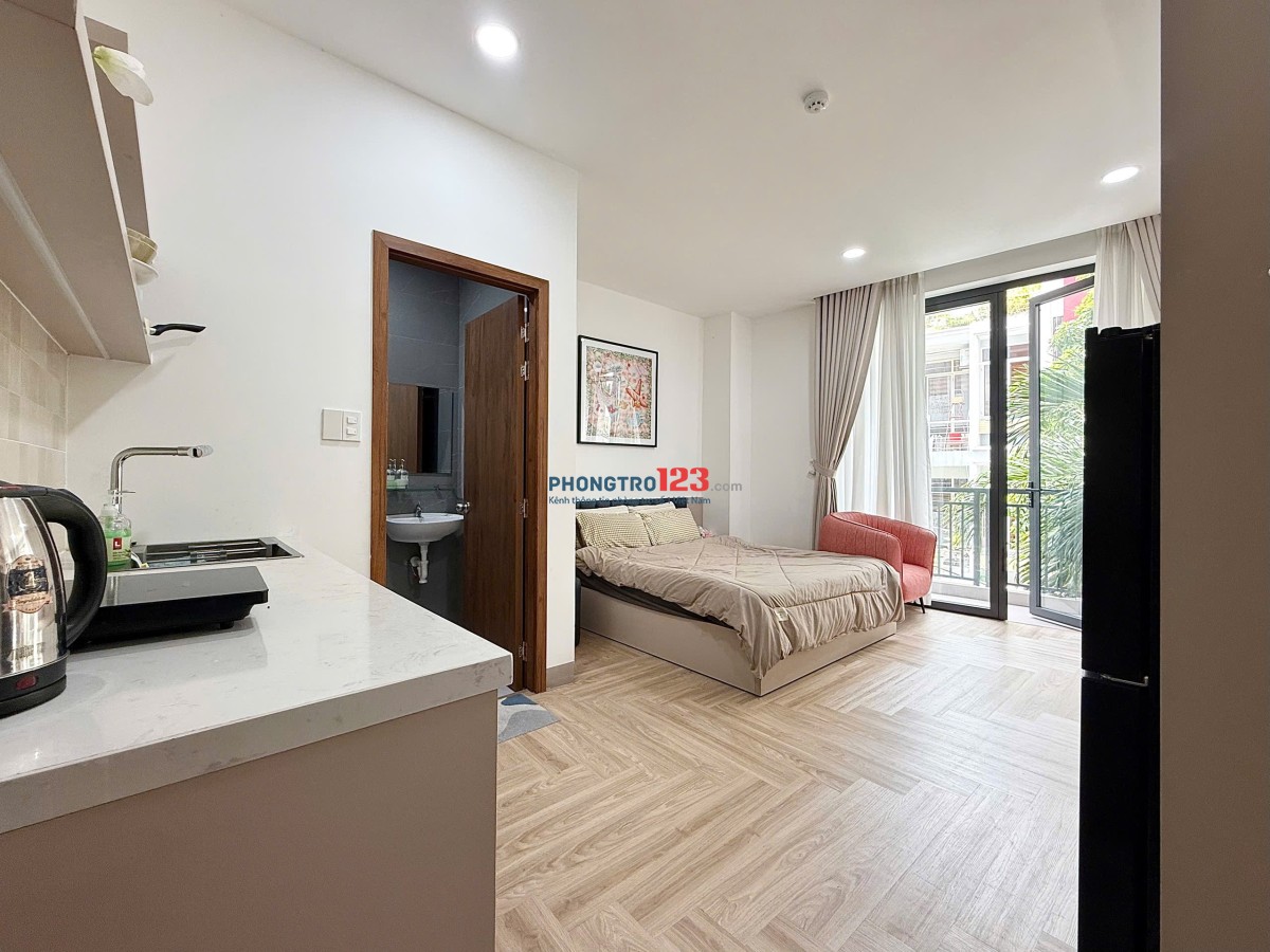 Cho thuê căn hộ dịch vụ full nội thất có bancol gần sân bay bệnh viện Tâm Anh