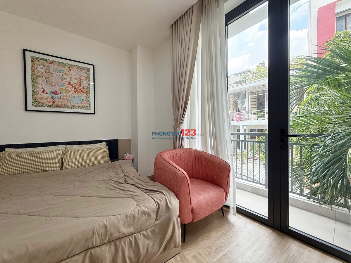 Cho thuê căn hộ dịch vụ full nội thất có bancol gần sân bay bệnh viện Tâm Anh