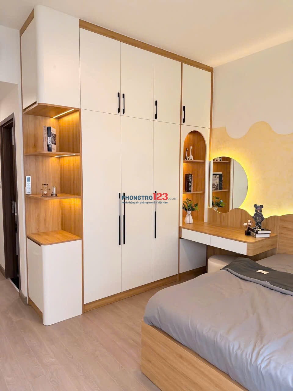 CC Cao cấp Wilton Tower. D1 Bình Thạnh. 68m2 2PN .NTCC. 17.5TR