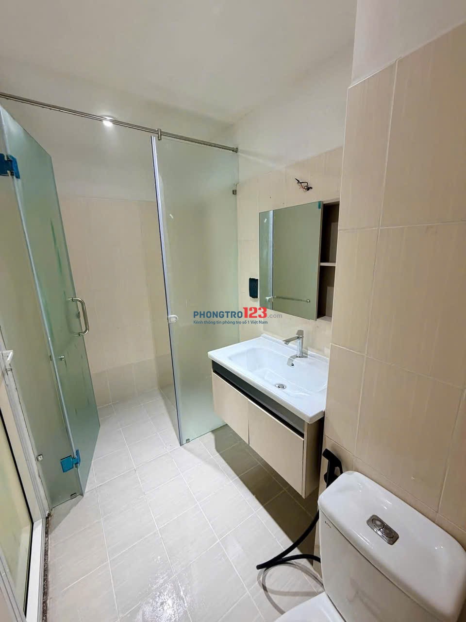CC Cao Cấp Pearl Plaza. Điện Biên Phủ Bình Thạnh. 68m2 2PN. Full NT. 17TR500