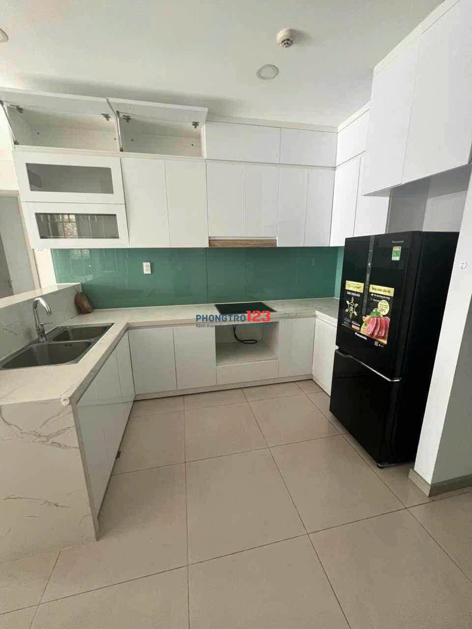Moscow Tower-Tham Lương 3PN, Căn góc, nội thất xịn, giá 12.5 tr/th 114m2