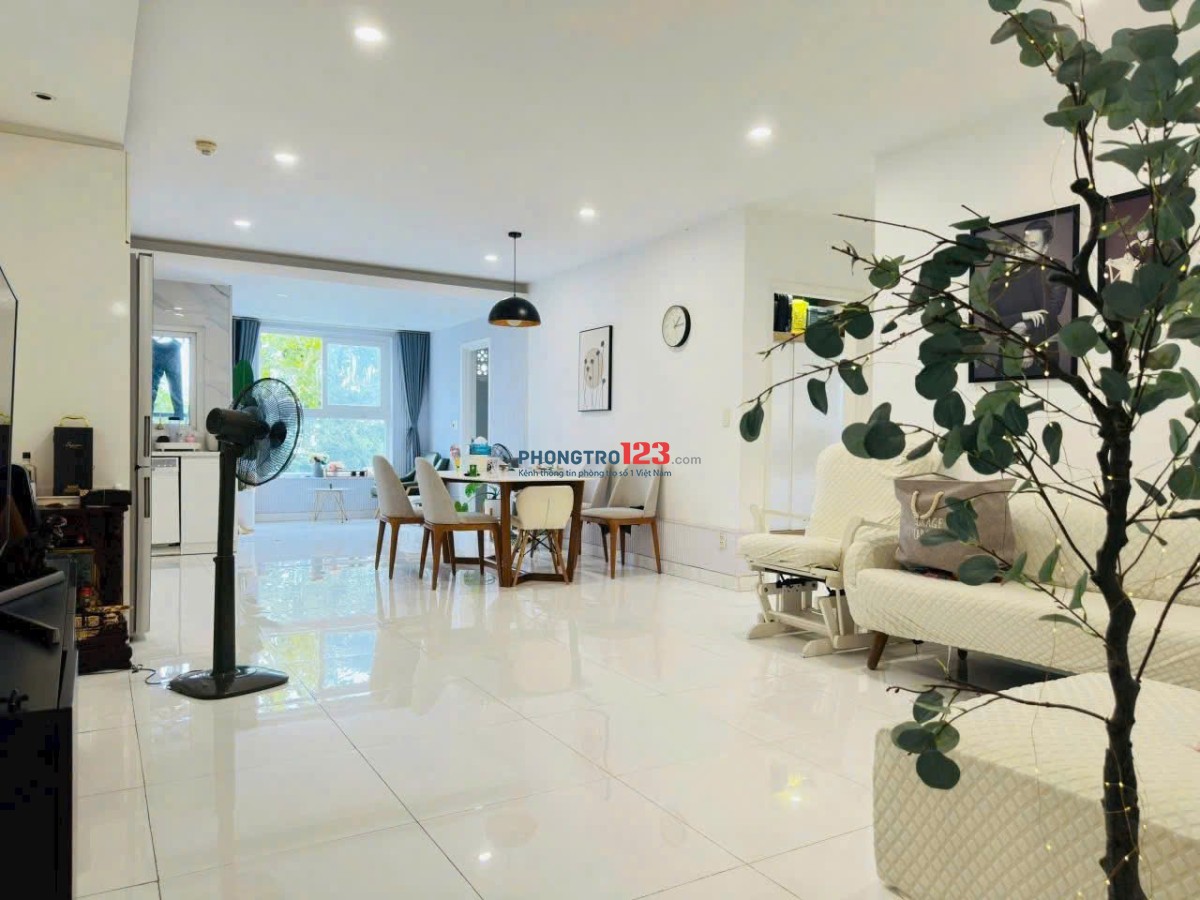 Chung cư CTL- Dương Thị Giang căn góc 3p ngủ, NTCC giá 12,5tr/tháng.