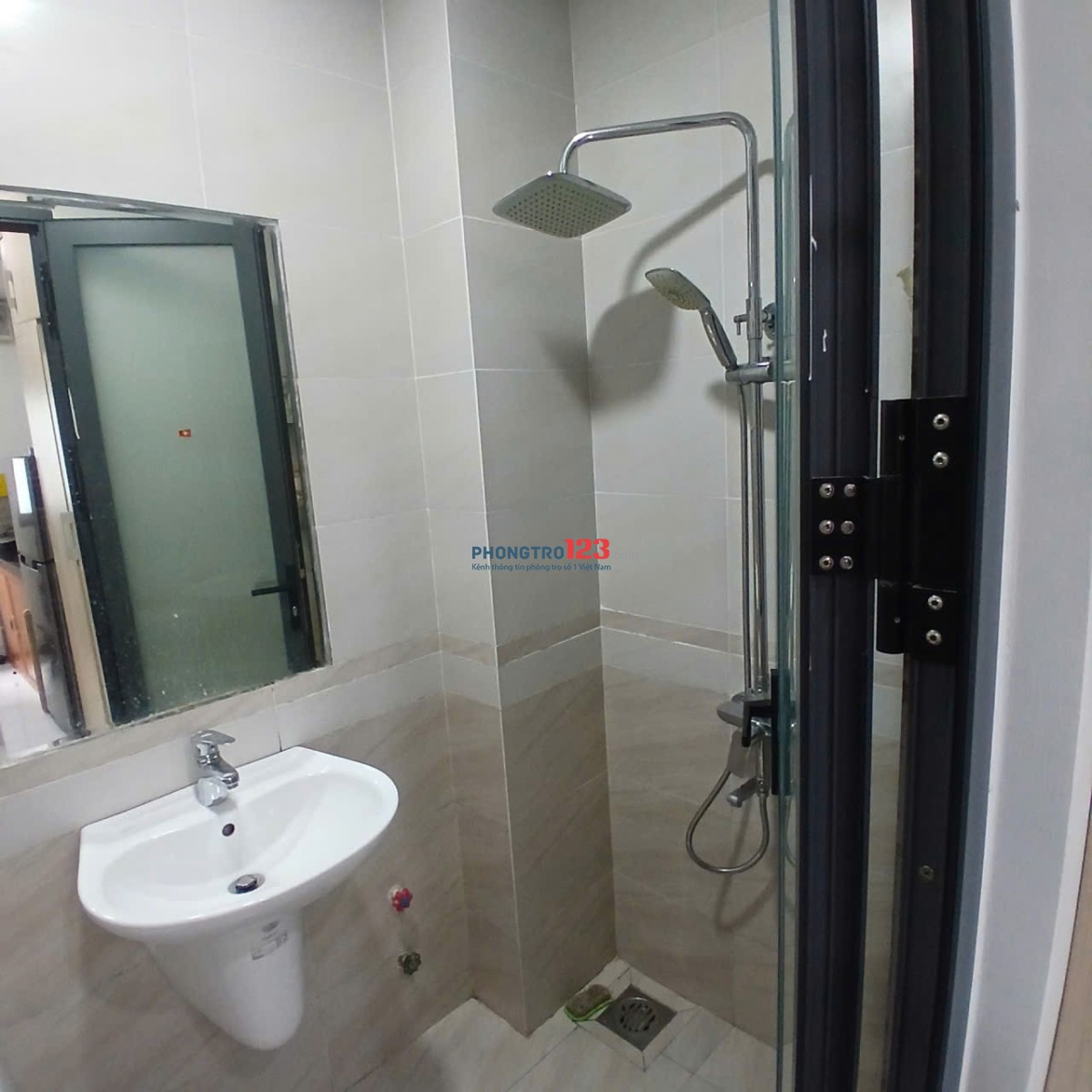 Căn Hộ Dịch Vụ - Cửa Sổ, Full Nội Thất - Sạch Sẽ. PHAN CHU TRINH - Gần Chợ Bà Chiểu