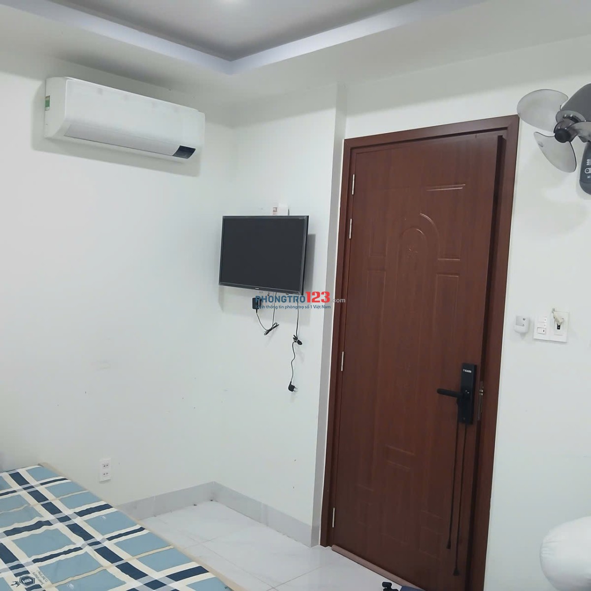 Căn Hộ Dịch Vụ - Cửa Sổ, Full Nội Thất - Sạch Sẽ. PHAN CHU TRINH - Gần Chợ Bà Chiểu