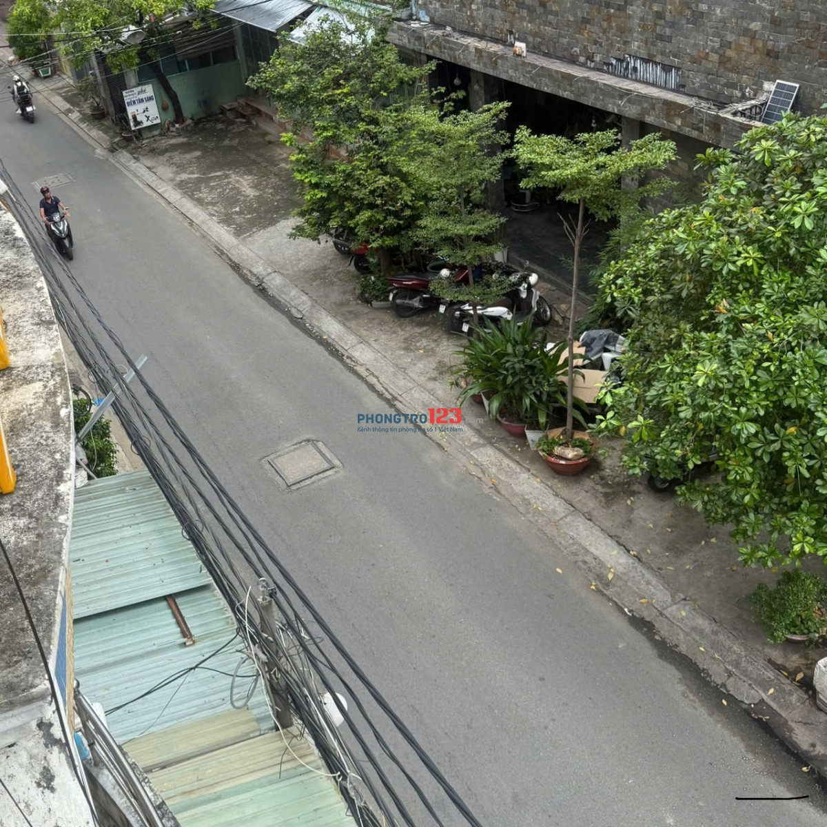 Phòng trọ ngay chợ phú lâm, Diện tích 24m2, có gác, mới, Đẹp, Sạch sẽ