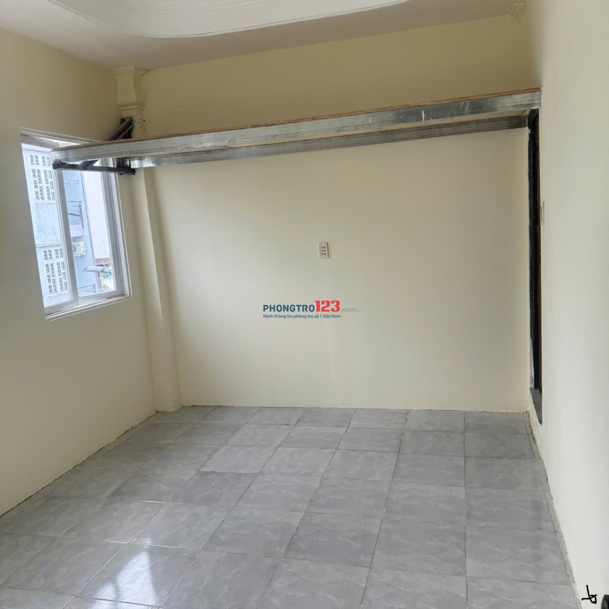 Phòng trọ ngay chợ phú lâm, Diện tích 24m2, có gác, mới, Đẹp, Sạch sẽ