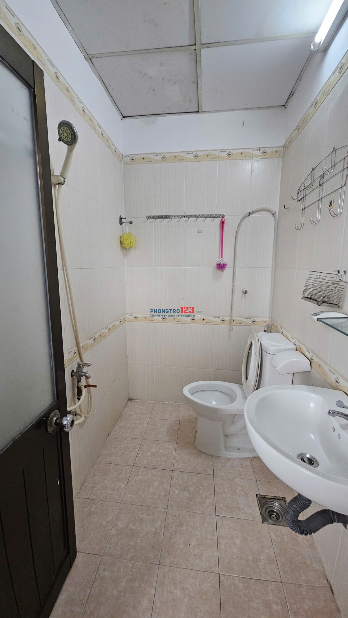 CHO THUÊ CĂN HỘ THÔNG TẦNG 66M2 2PN, 2WC, SÂN VƯỜN RỘNG KDC NAM LONG TRẦN TRỌNG CUNG Q7