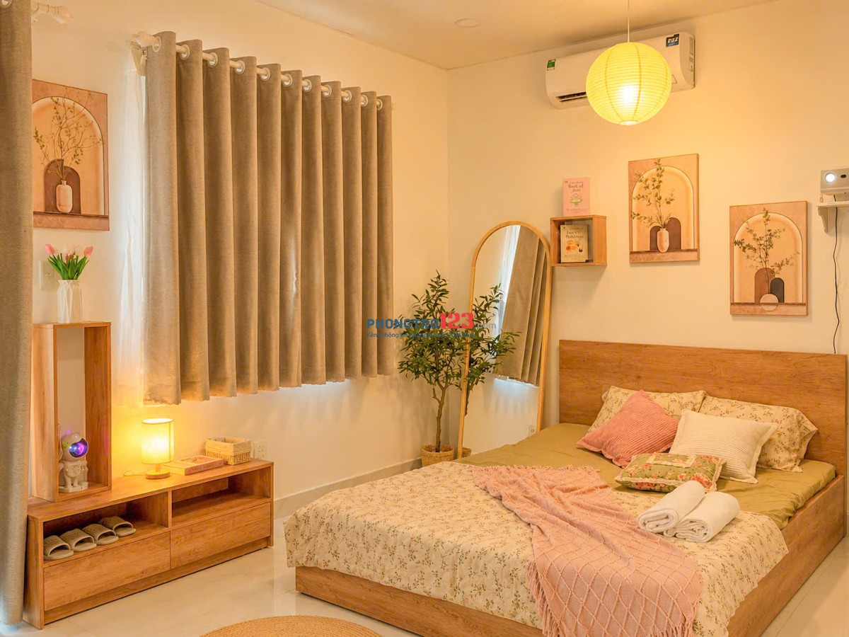 Cho thuê phòng studio xinh, ban công thoáng, full nội thất – Phan Xích Long, Phú Nhuận gần Q1, Q3