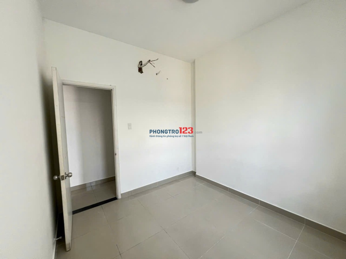Cho thuê C/c Topaz Garden, 04 Trịnh Đình Thảo - Căn 2PN giá thuê 8tr5