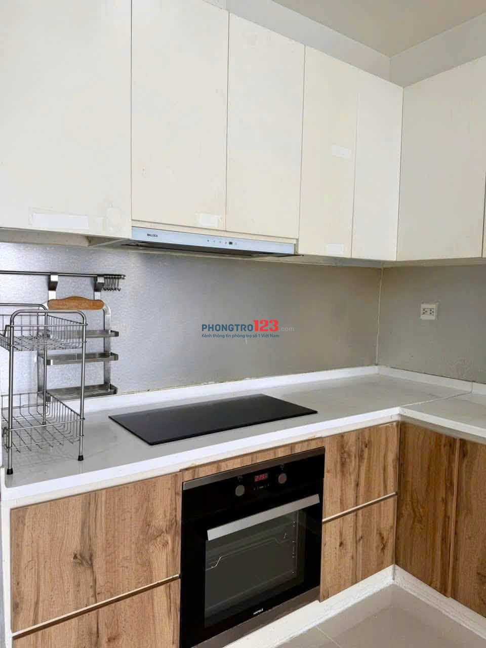 CTL Tower- Căn góc 3PN,98m2 nhà mới sơn sửa full NT, Giá 12.5tr/th