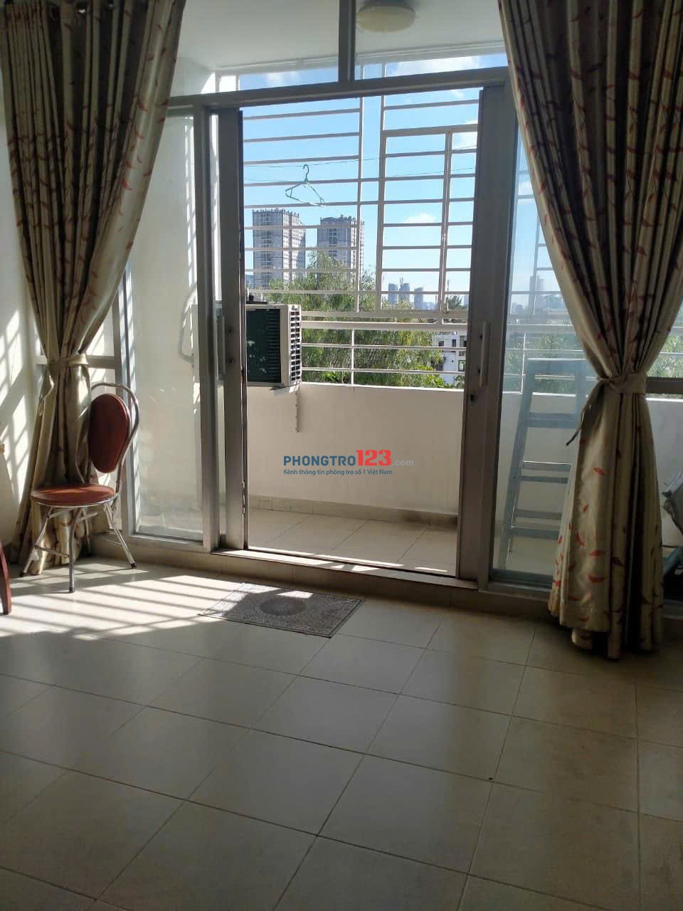 Chung cư Nguyễn Ngọc Phương, BT: 2p ngủ, nhà trống, 10 triệu, 75m2