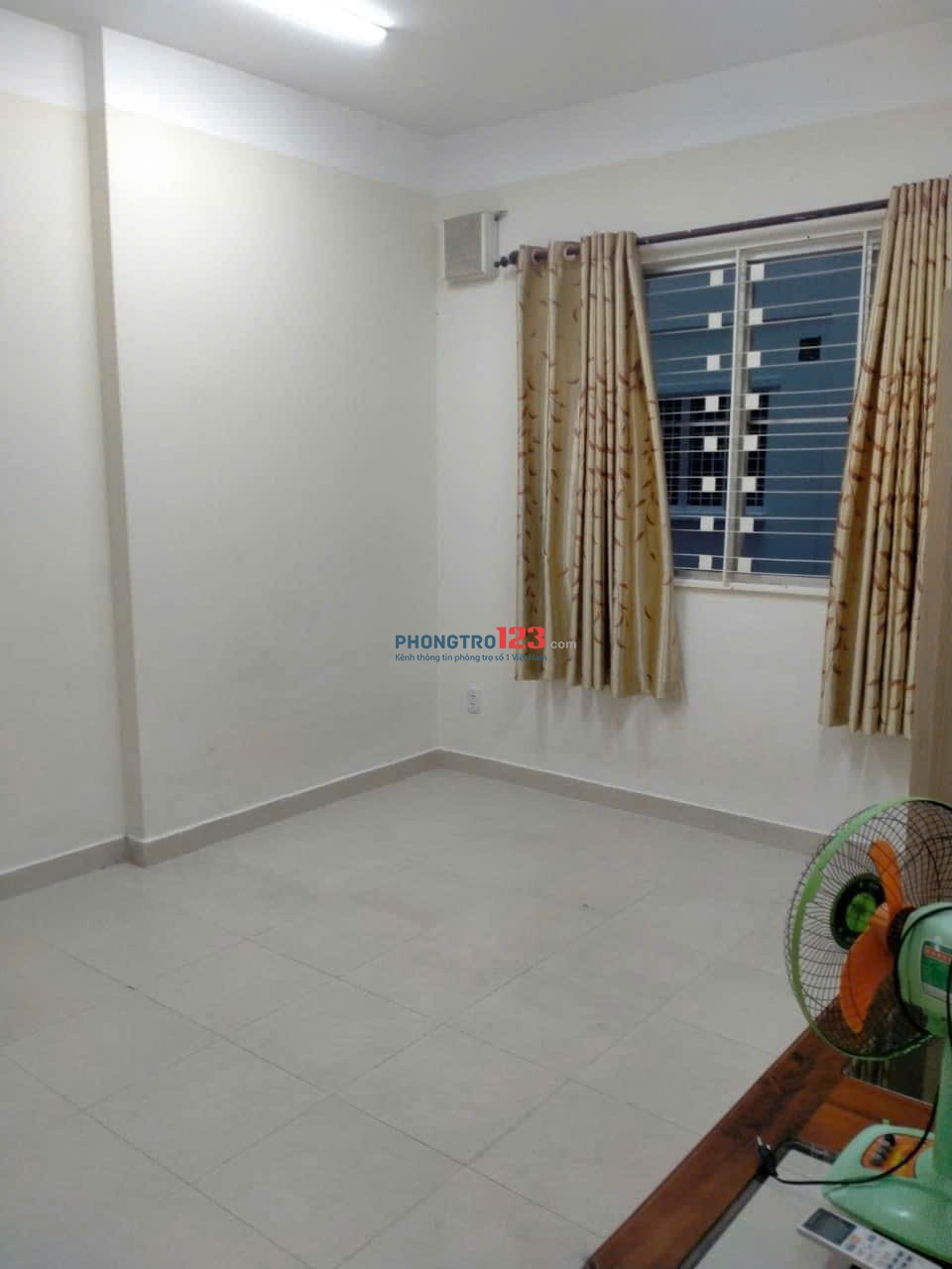 Chung cư Nguyễn Ngọc Phương, BT: 2p ngủ, nhà trống, 10 triệu, 75m2