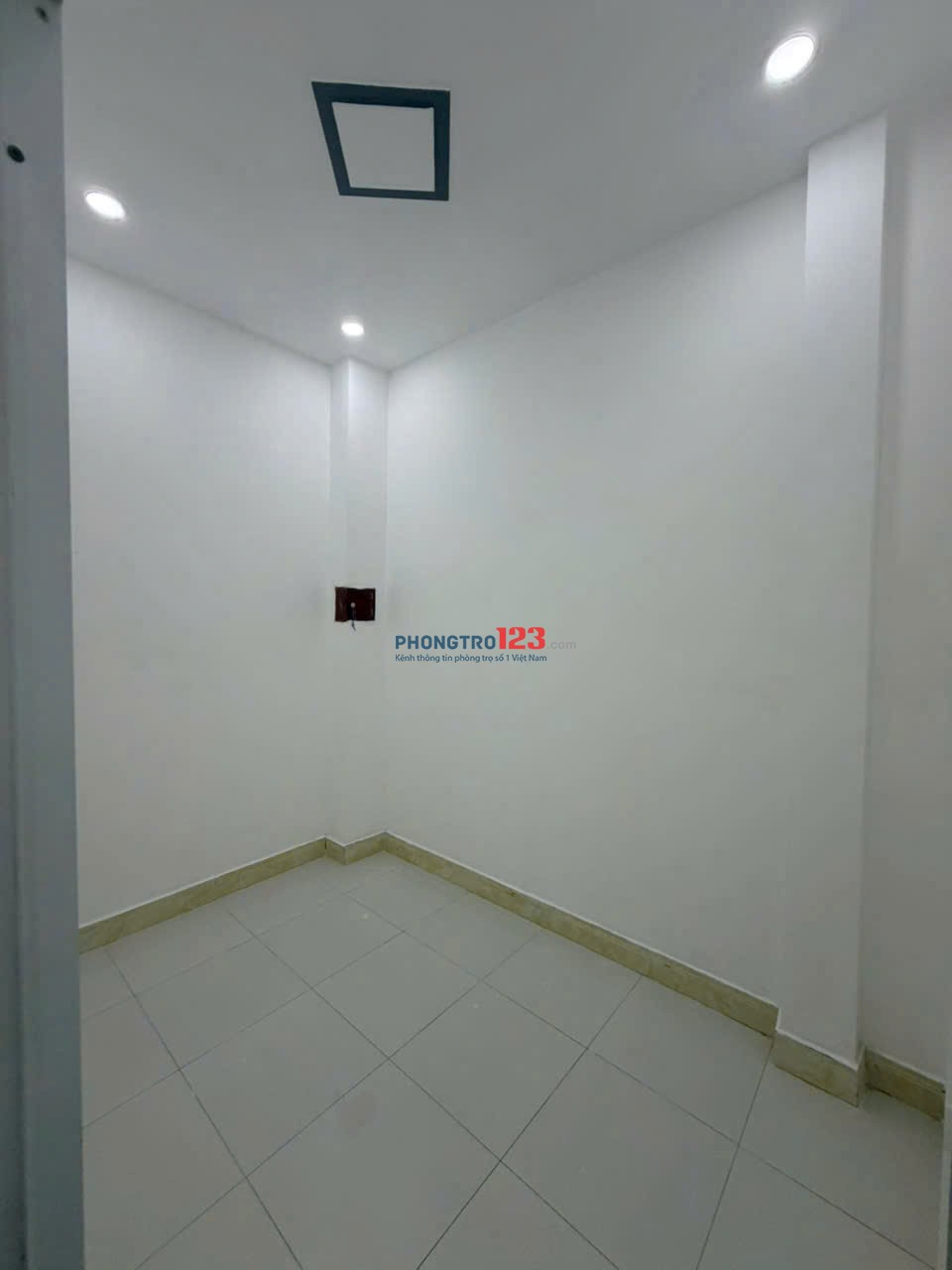Nhà nguyên căn cho thuê hẻm Vũ Huy Tấn, 1 trệt 1 lầu, 2PN giá 13tr/tháng