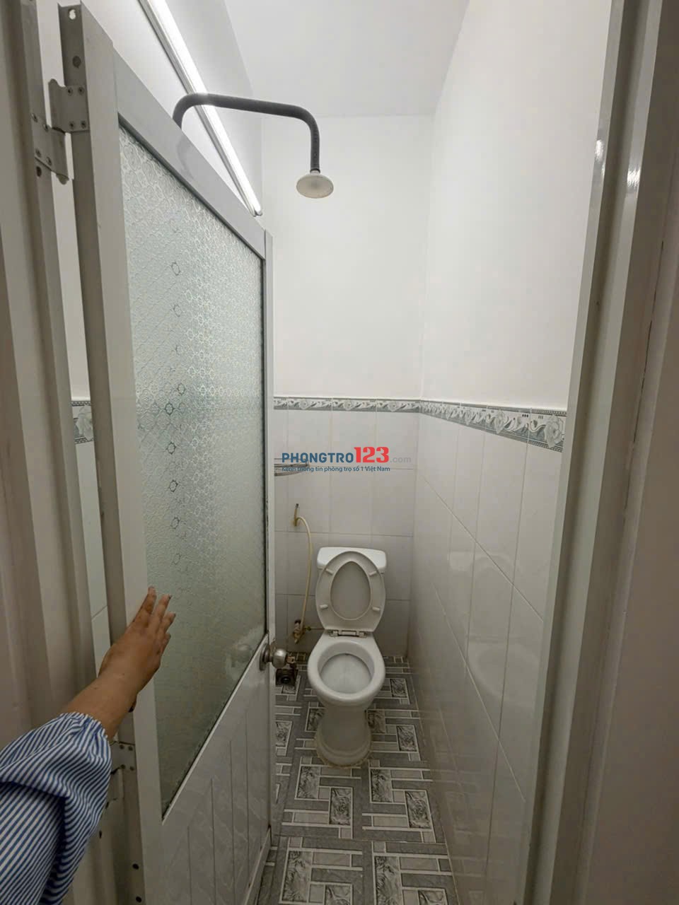 Nhà nguyên căn cho thuê hẻm Vũ Huy Tấn, 1 trệt 1 lầu, 2PN giá 13tr/tháng