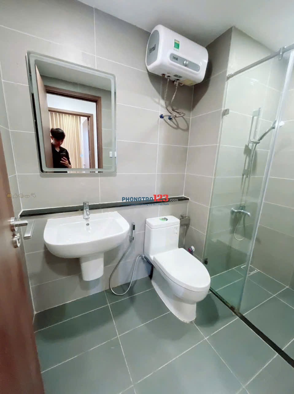 Căn góc Idico Tân Phú 2p ngủ, NTCC, giá 9tr/tháng