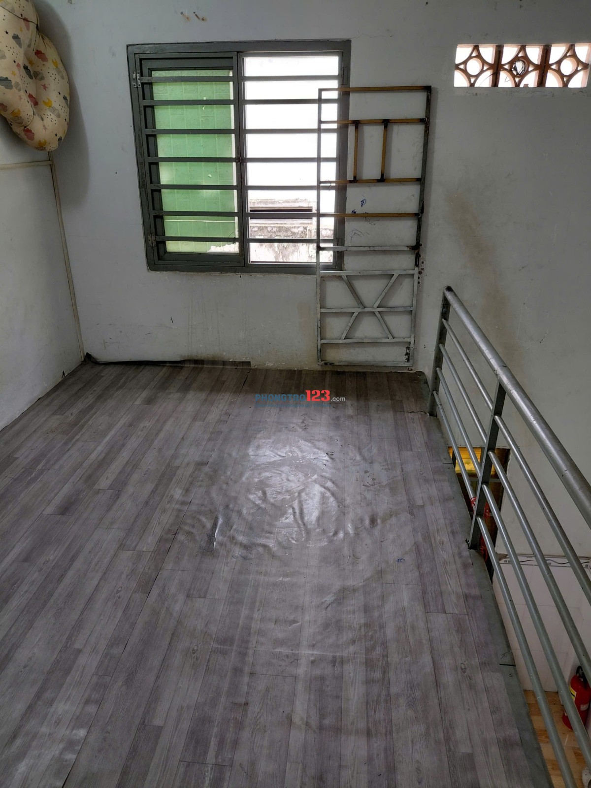 Cho thuê phòng trọ có gác 22m2, gần cây xăng phan văn hớn
