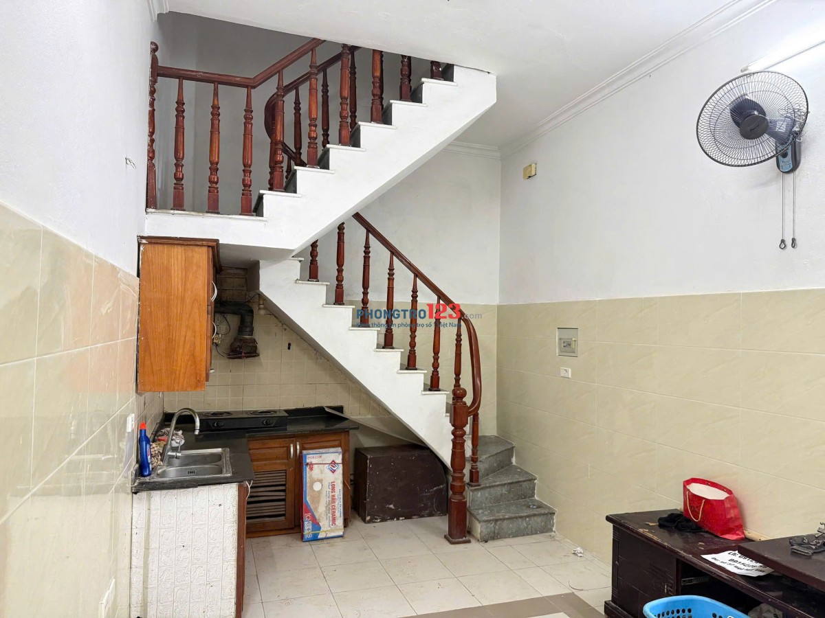 Chính chủ cho thuê nhà 4 tầng - số 37, ngõ Huy Văn, Tôn Đức Thắng, Hà Nội(miễn trung gian môi giới)