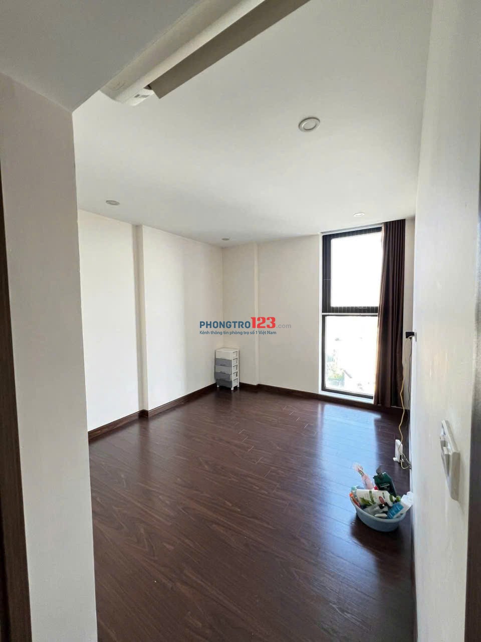 Căn Penthouse Bảy Hiền- 4 phòng ngủ 150m2- giá 17 triệu/ tháng