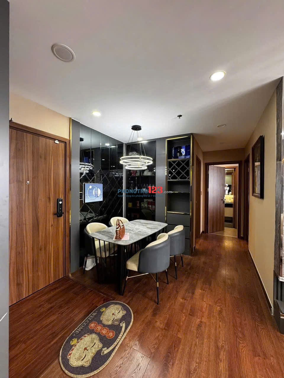 CC Cao Cấp Pearl Plaza. Điện Biên Phủ Bình Thạnh. 68m2 2PN. Full NT. 17.5TR