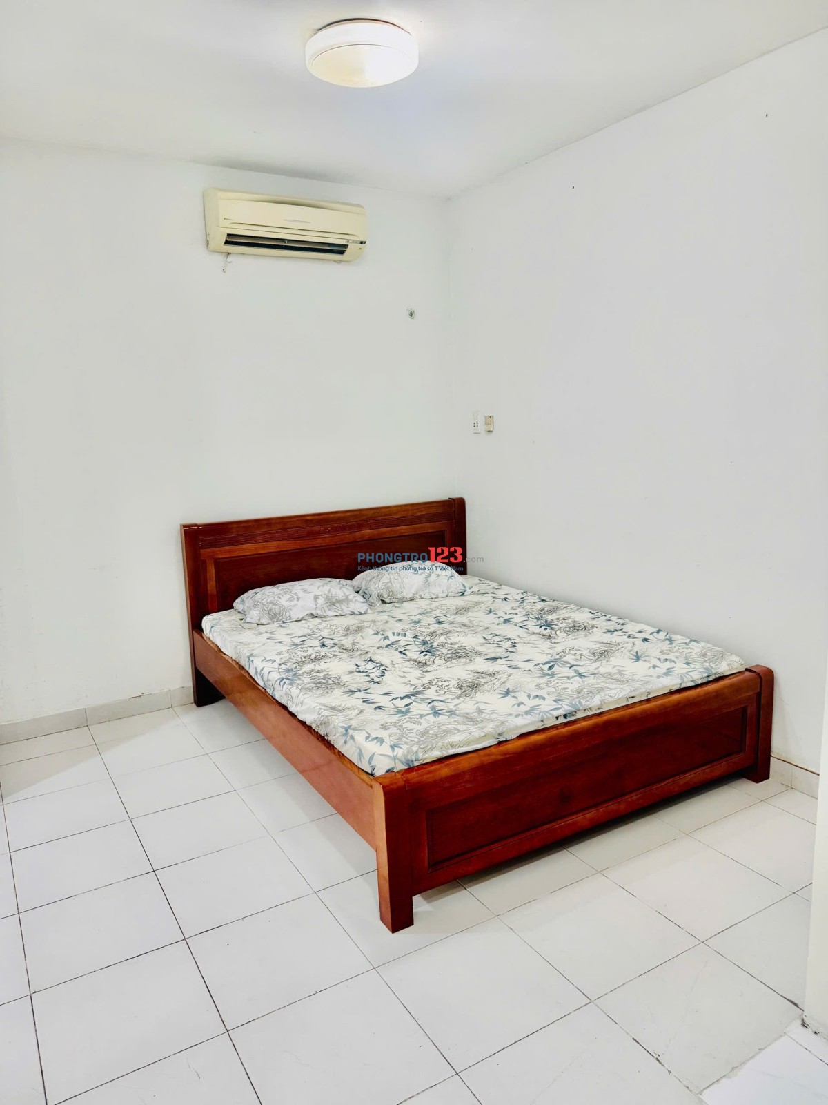 2 Phòng Ngủ Ban Công Lớn Ngay Khu Lý Phục Man