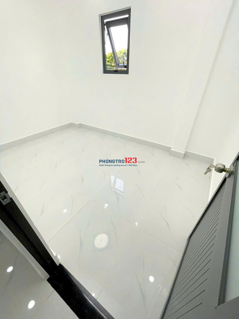 Nhà đang trống, cho thuê, 2PN, 14tr/tháng. Đ/c: Trần Khắc Trân, Cầu Kiệu