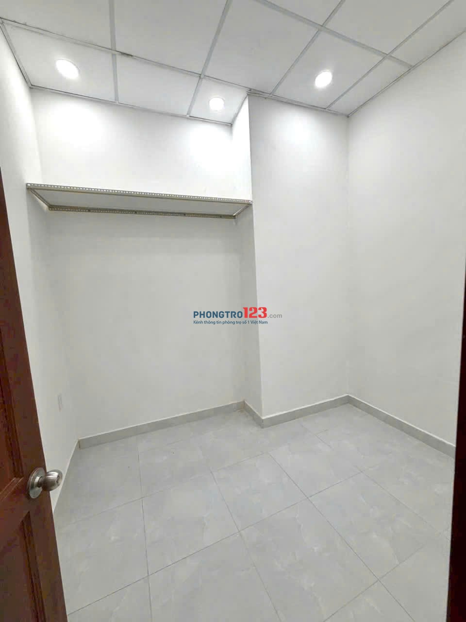 Cần cho thuê căn nhà hẻm Đào Duy Anh, gần Coopmart Nguyễn Kiệm. Giá: 15tr/tháng